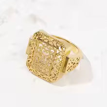 مجموعة مجوهرات لويزادا المغربية باللون الذهبي الداكن للحفلات، مكونة من أقراط وقلادة وسوار وخاتم للخطوبة